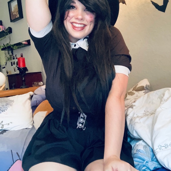 Meet your Posher, Peony - Picture 4 of 6